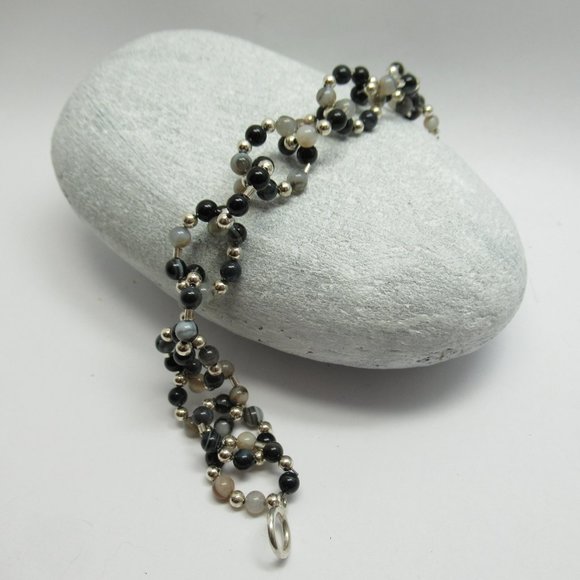 Black lace agate and silver link bracelet - Picture 6 of 10